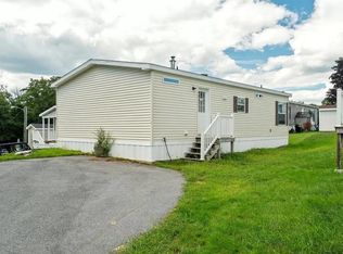 8 Aster Dr, Tilton, NH 03276