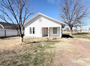 214 W Dorothy St, Hollis, OK 73550