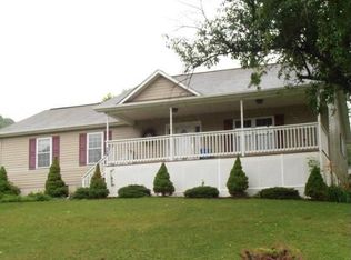 108 Valleyview Dr, Narrows, VA 24124