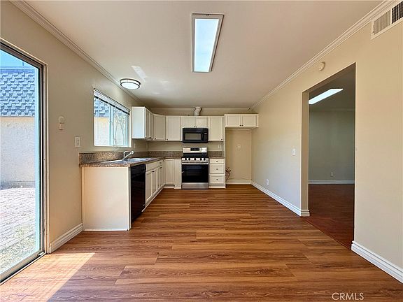 2nd image of 6511 Wystone Ave Unit 4