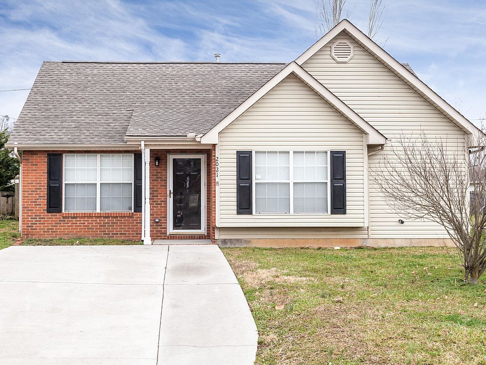 1st image of 2021 NE Emoriland Blvd