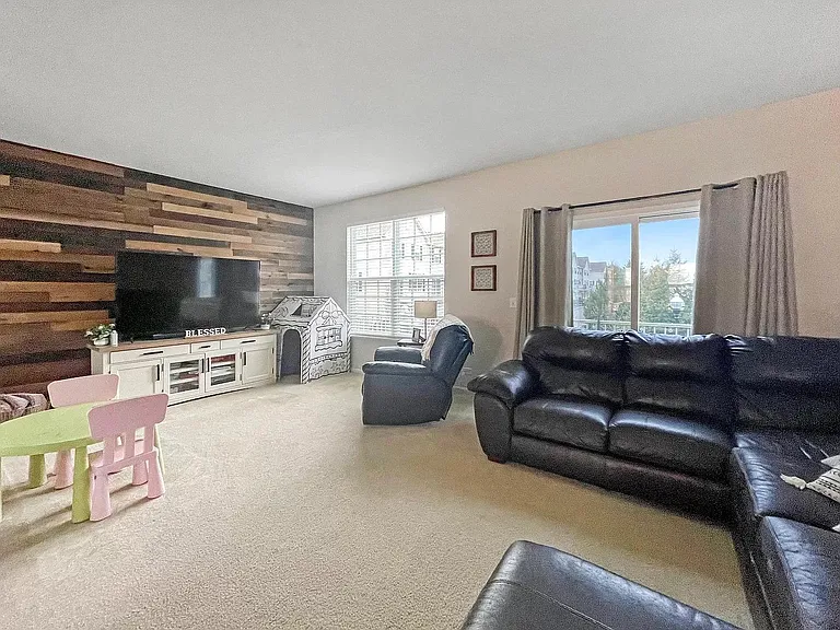 491 Fayetteville Ave — Photo 5