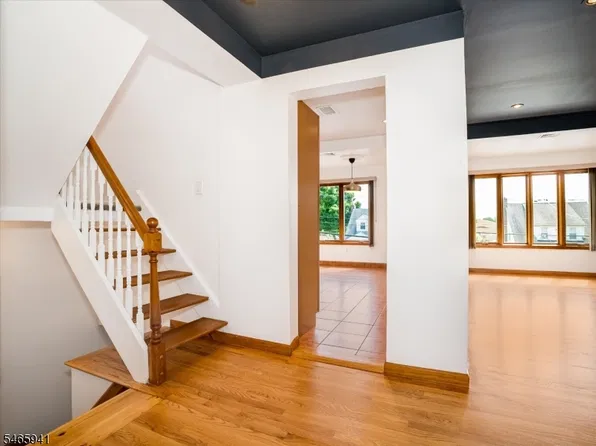 102 Hedden Ter #2, North Arlington, NJ 07031