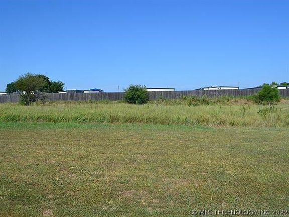 5th image of 50 West Ave