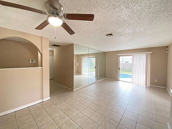 5th image of 4420 King Cole Blvd