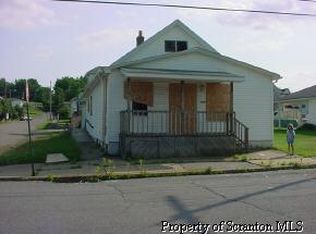 2001 Dorothy St, Scranton, PA 18504