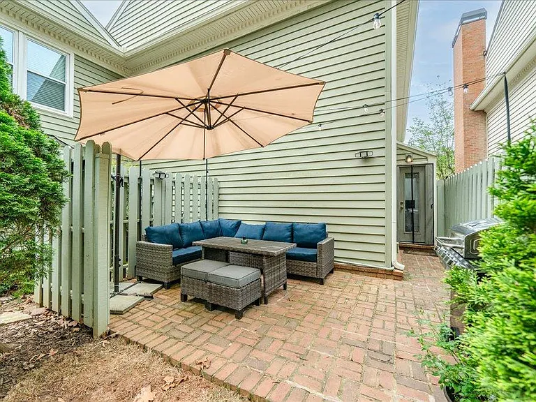 28 Mount Vernon Cir — Photo 21