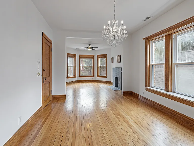 1648 N Saint Louis Ave #2 — Photo 8