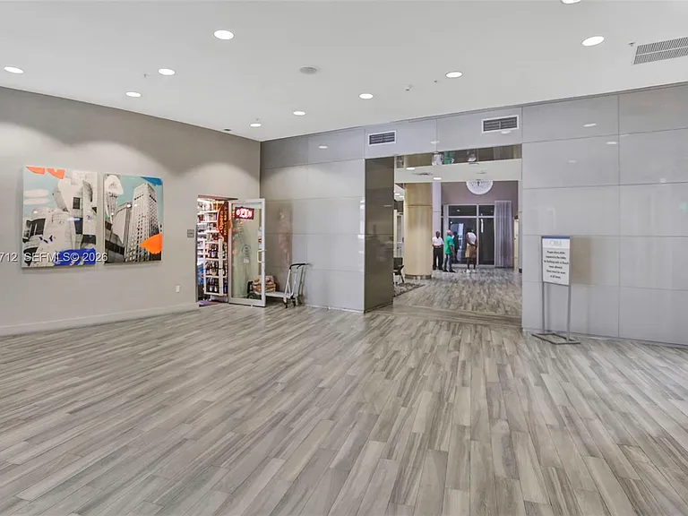 1750 N Bayshore Dr #2206 — Photo 36