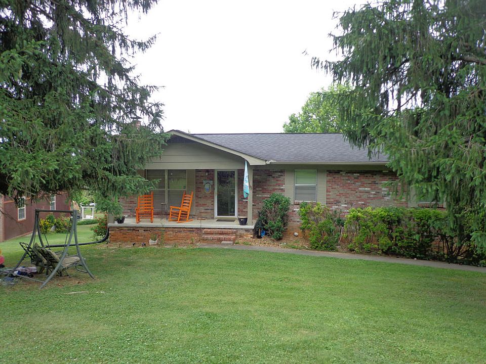 1st image of 2661 Karenwood Dr