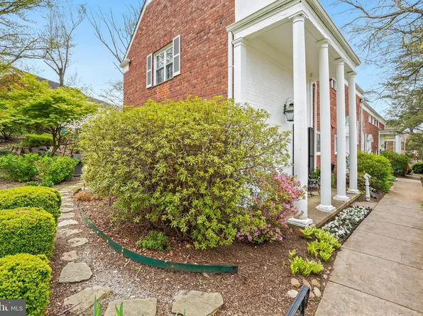 3251 Gunston Rd, Alexandria, VA 22302