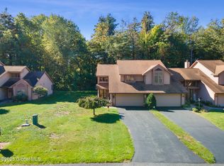 4036 Georgetown Sq, Schenectady, NY 12303