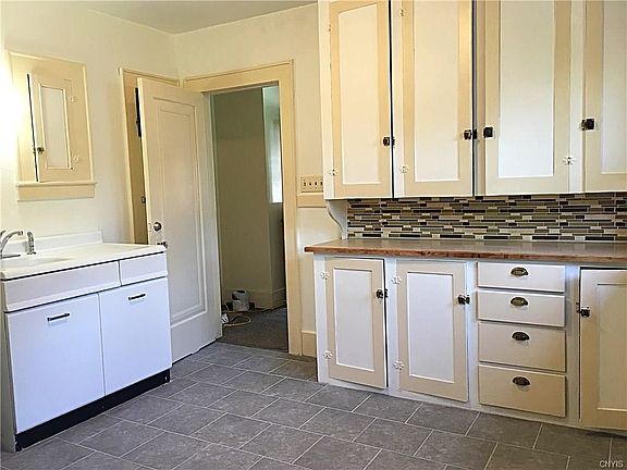 5th image of 1200 Valley Dr #2