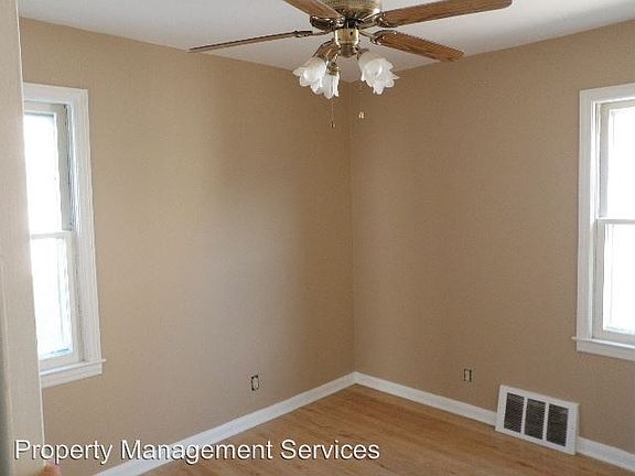 4th image of 21740 Brittany Ave