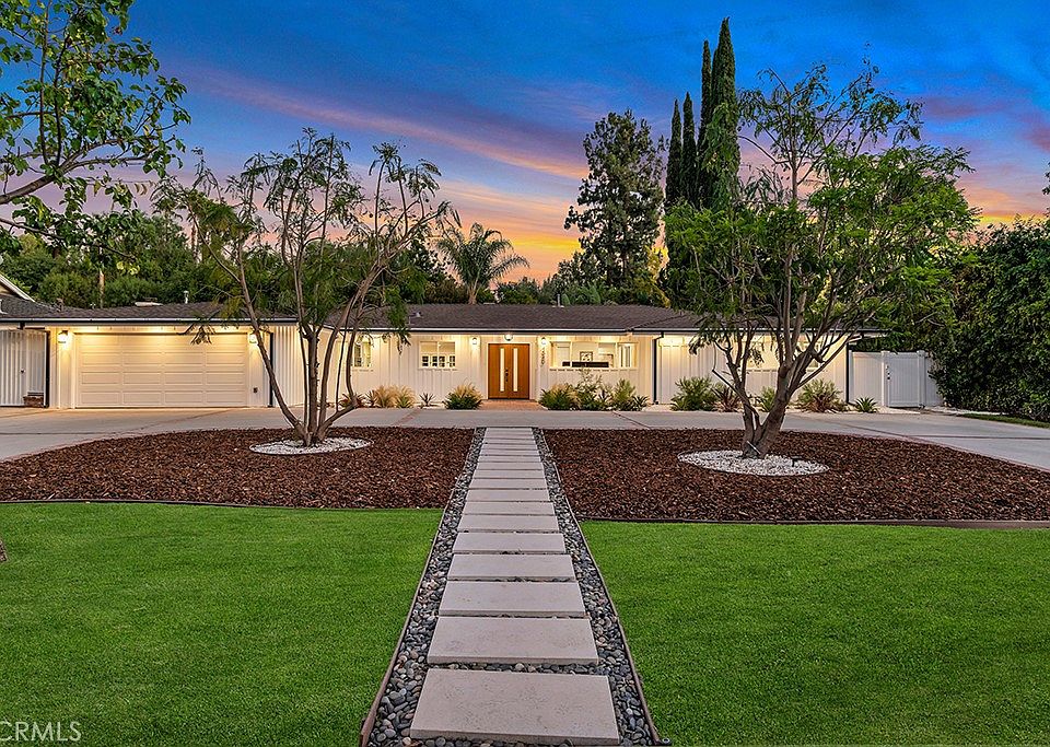 1st image of 4540 Del Moreno Dr