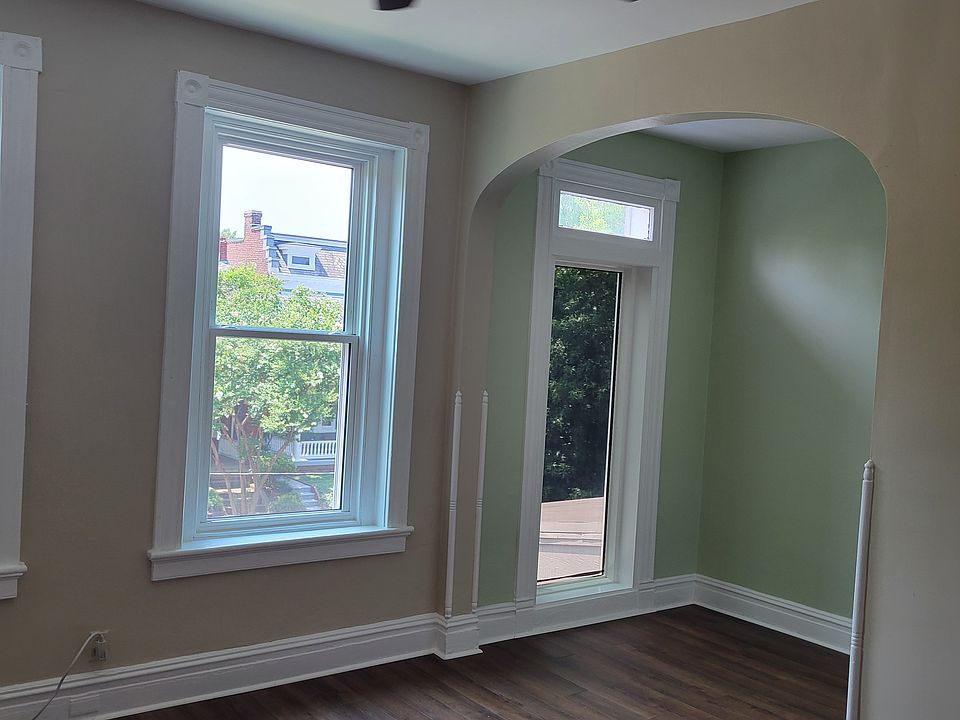 Living Room West View
Closet in small Anteroom