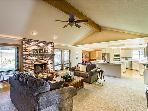 2nd image of 866 Cordoza Ct