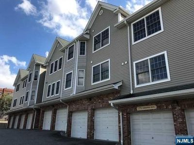270 Grand Ave APT 3C, Palisades Park, NJ, 07650