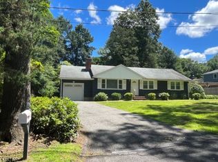 43 Cottonwood Rd, Wayne, NJ 07470