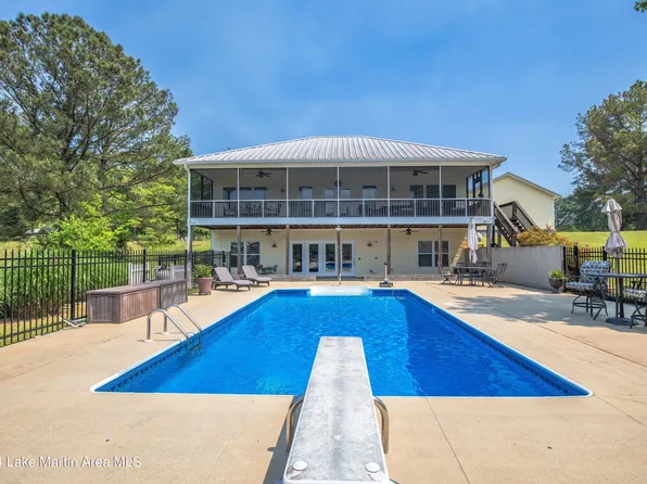 998 Lakeshore Dr, Jacksons Gap, AL 36861