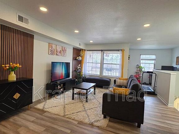 5th image of 19154 Northridge Dr