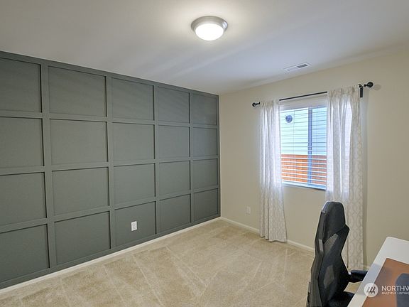 5th image of 1253 92nd Way SE