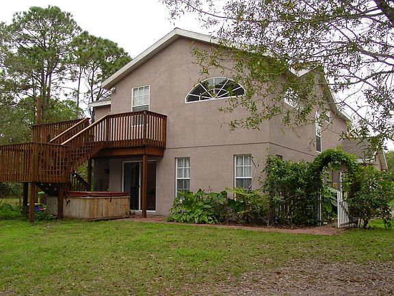 Rear Deck and Hot Tub