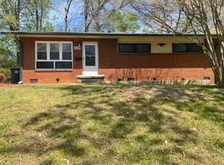 1119 Peachtree St, Winston Salem, NC 27107