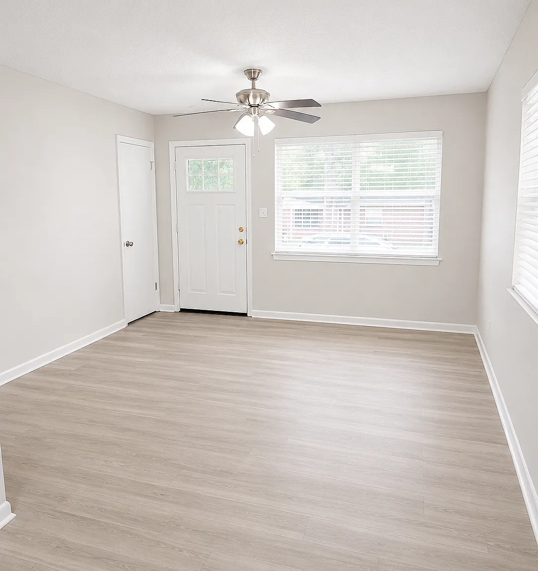 503 Tall Pines St — Photo 2