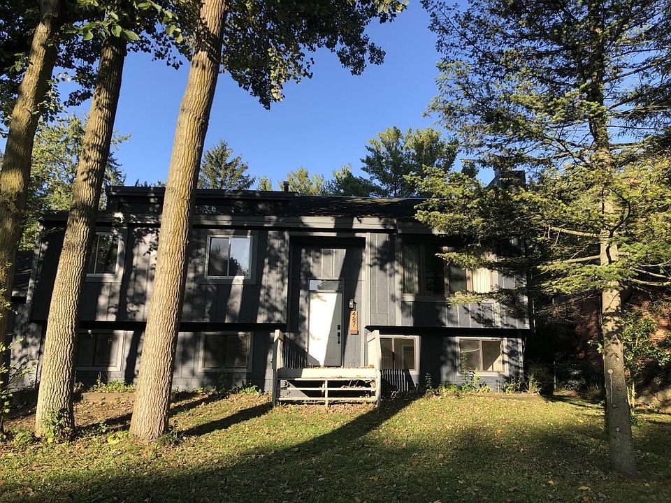 1st image of 487 Berkley St
