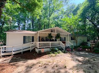 930 Peach Festival Rd, Gilbert, SC 29054
