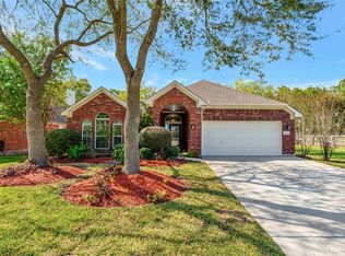 5302 Silver Oak Dr, Pasadena, TX 77505