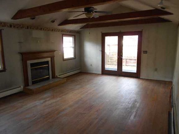 3rd image of 9 Sherwood Pl