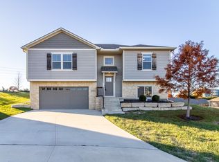 5810 Three Forks Ct, Lawrence, KS 66049