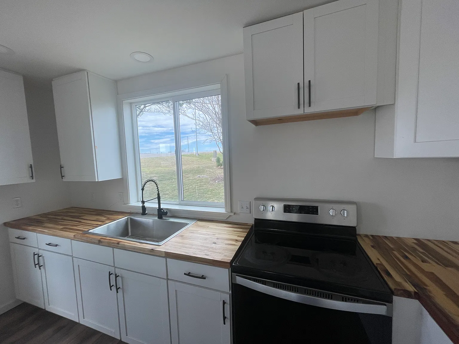 2 bed, 835 sqft, $1,400 — Photo 4