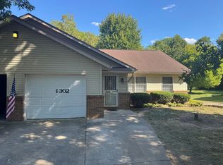1302 Frank Dr, Wooster, OH 44691