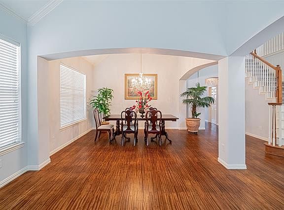 4th image of 2042 Saint Ives Dr