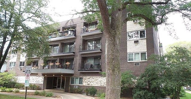 1st image of 401 S Grove Ave APT 1G