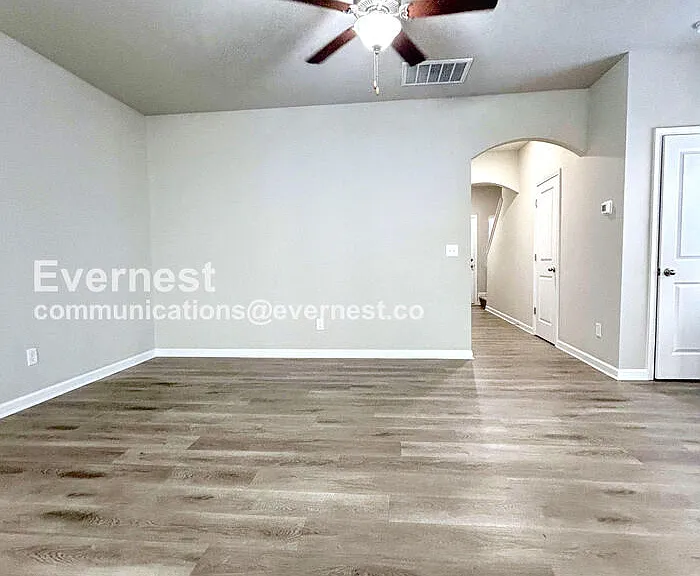 8037 Alderton Ln — Photo 4