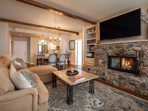 5th image of 600 Sawatch Dr #103