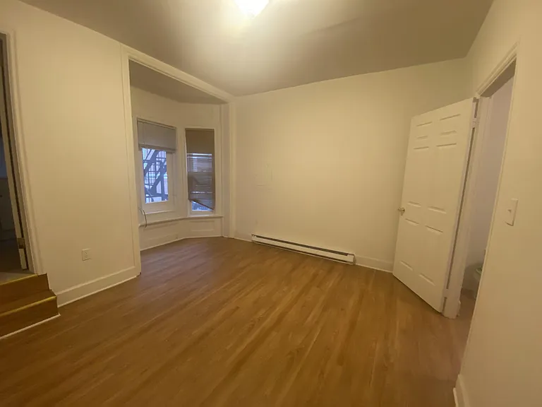 125 Pine St — Photo 5