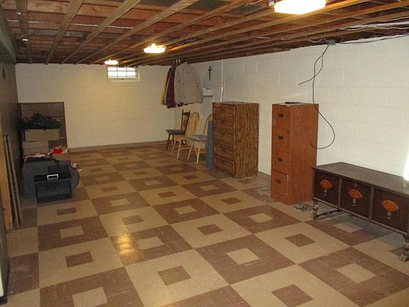 4th image of 11019 W Park Hill AVENUE