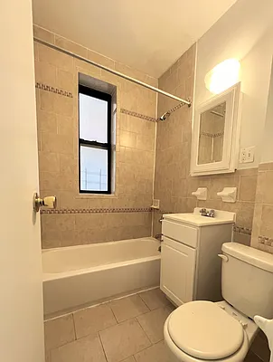 Rented by Bohemia Realty Group | media 4