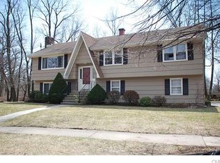 145 Sheffield Dr, Stratford, CT 06614