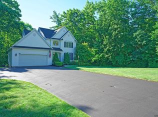 26 Danforth Rd, Mechanicville, NY 12118