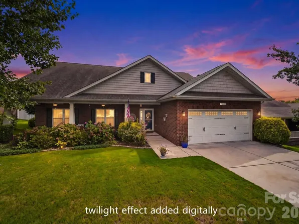 7244 Kenyon Dr, Denver, NC 28037
