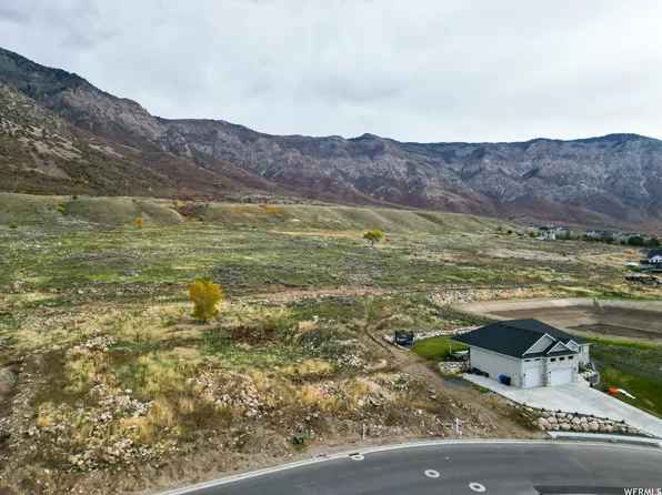 172 E 4100 N, North Ogden, UT 84414