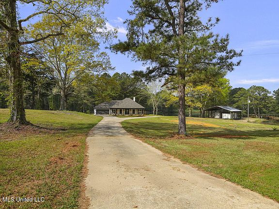 2nd image of 3079 Shiloh Rd