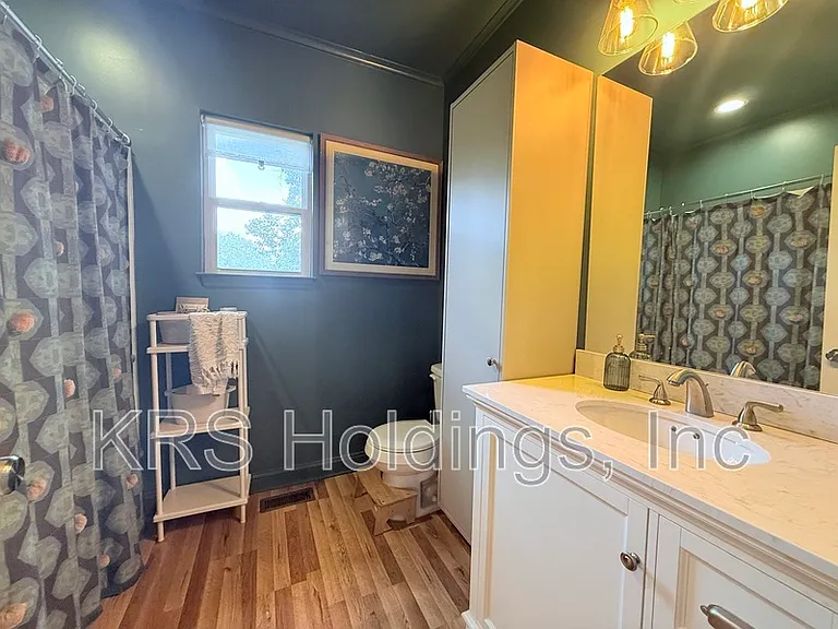 209 Moline St — Photo 17