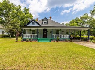 104 Howard St, Byron, GA 31008